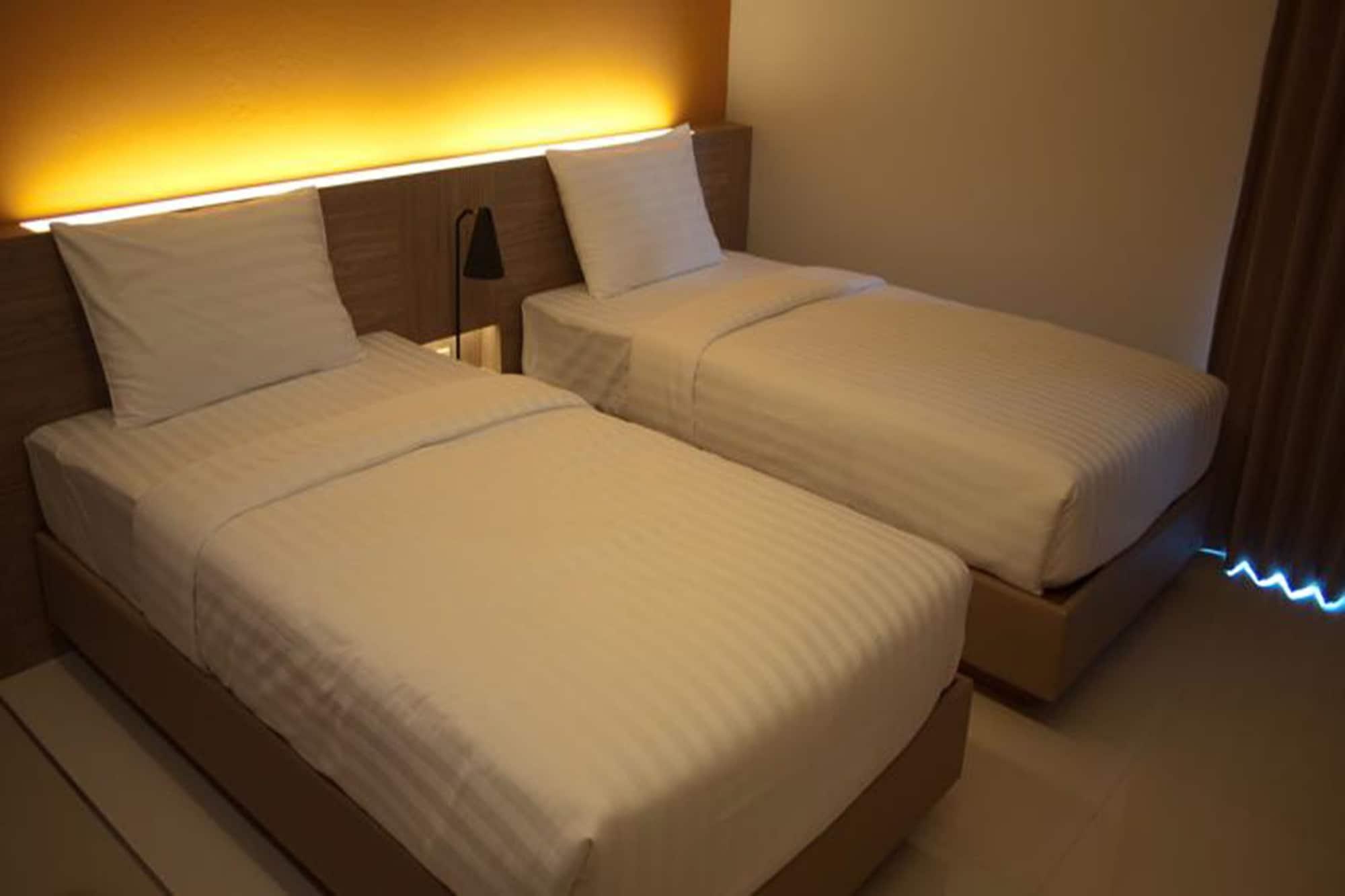 Abizz Hotel Lampang Airport Ngoại thất bức ảnh