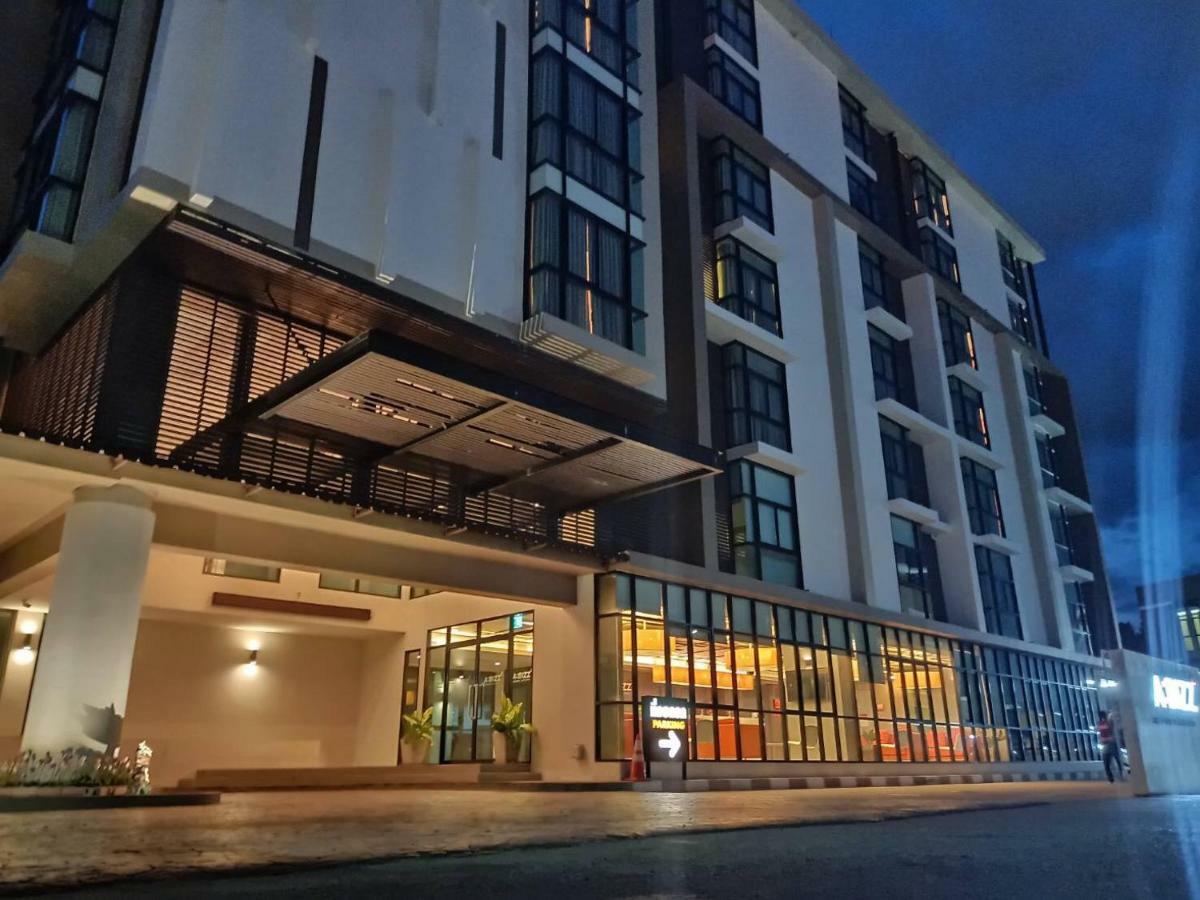 Abizz Hotel Lampang Airport Ngoại thất bức ảnh